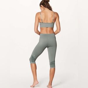 🍋Lululemon🍋 Awakening Crop *Taryn Toomey Collection 17" Size 4